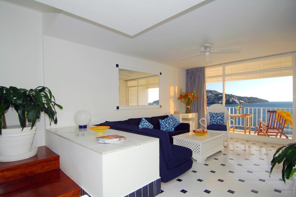 Апартаменти Elcano 4*