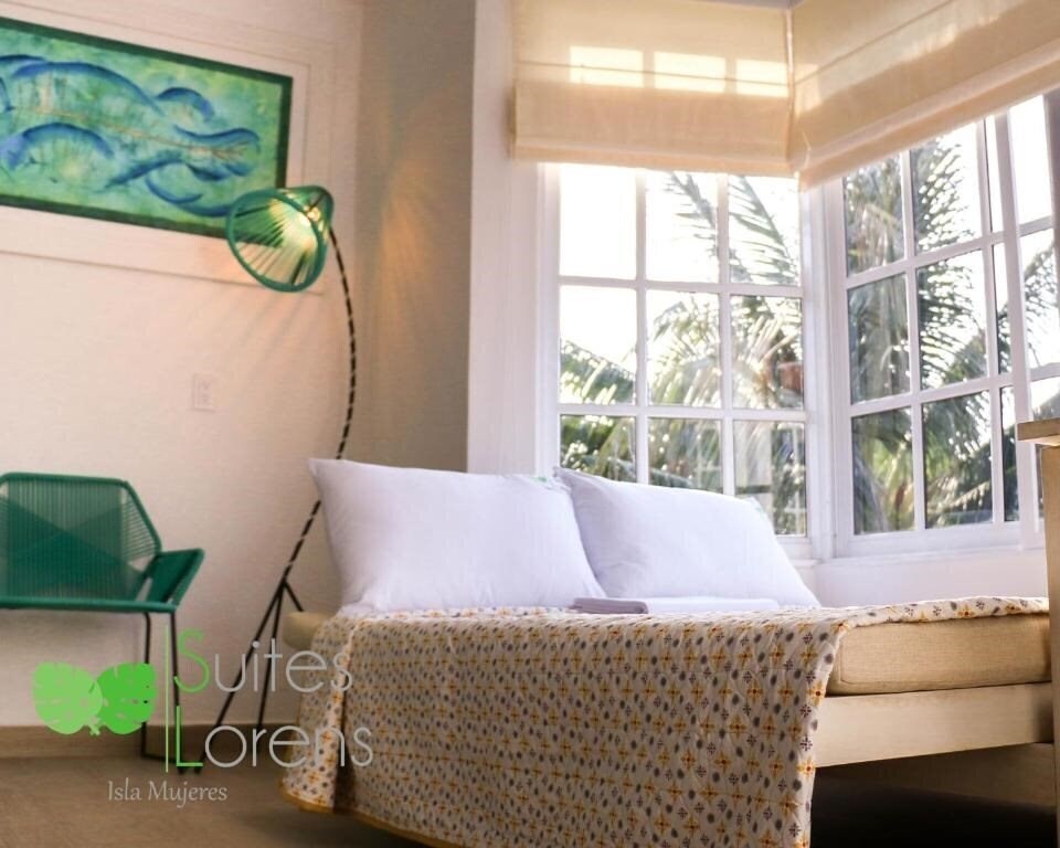 Вид Suites Lorens 3*