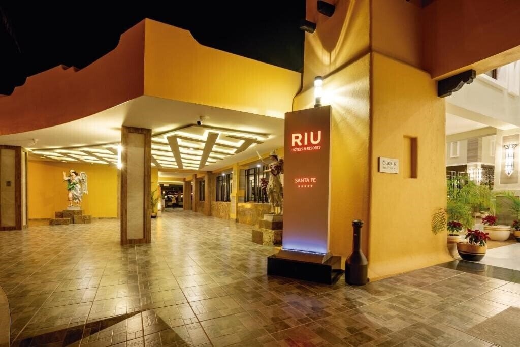 Апартаменты Riu Santa Fe 5*