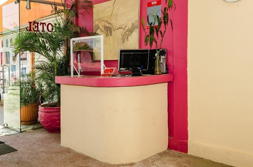Вид Oyo Hotel Cabo Del Sur 2*