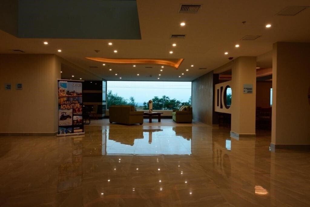 Вид Holiday Inn Express Cabo San Lucas 5*