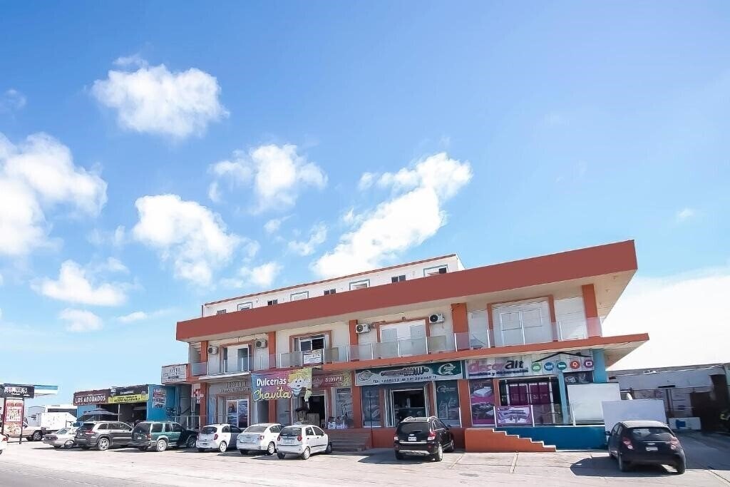 Панорама OYO Hotel Plaza Las Torres, Cabo San Lucas 2*