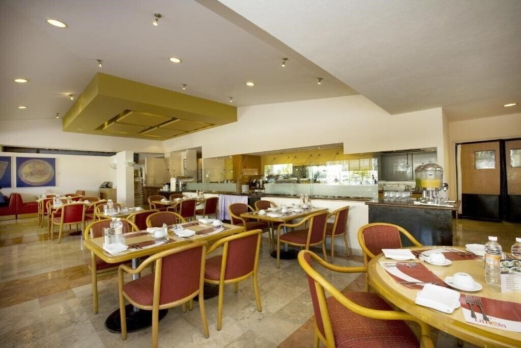 Апартаменты Fiesta Inn Ciudad Del Carmen 4*