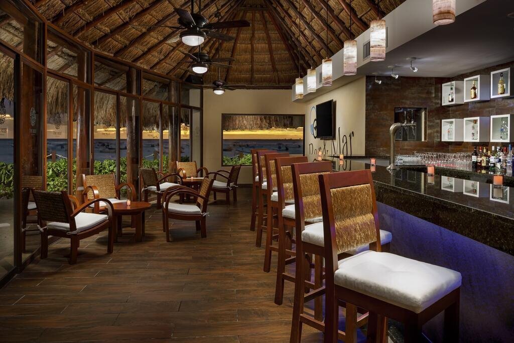 Картинка The Reef Cocobeach 4*