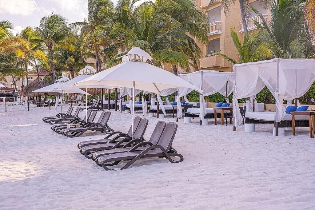 Територія All Ritmo Cancun Resort & Waterpark 4*