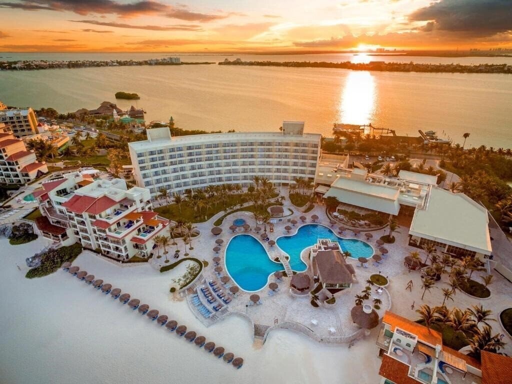 Вид Grand Park Royal Cancun Caribe 5*