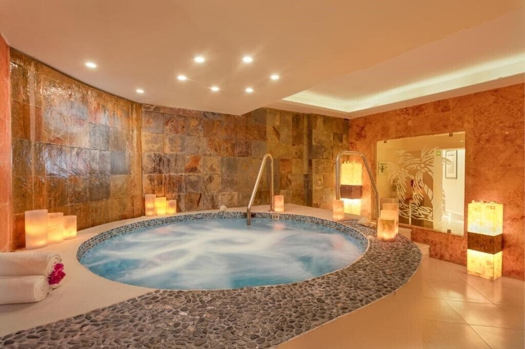 Фотография Club Royal Solaris Cancun - Premier All Inclusive 4*