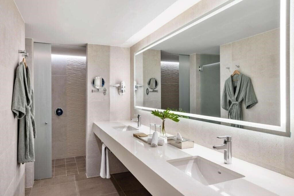 Картинка Nh Cancun Airport 4*