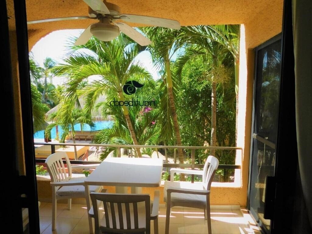 Фотография Nautibeach Condos 3*