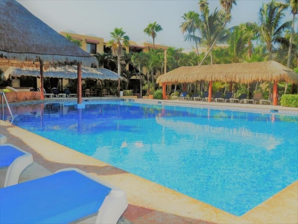 Территория Nautibeach Condos 3*