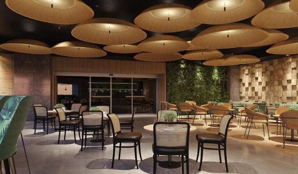 Панорама Royalton Splash Riviera Cancun 5*