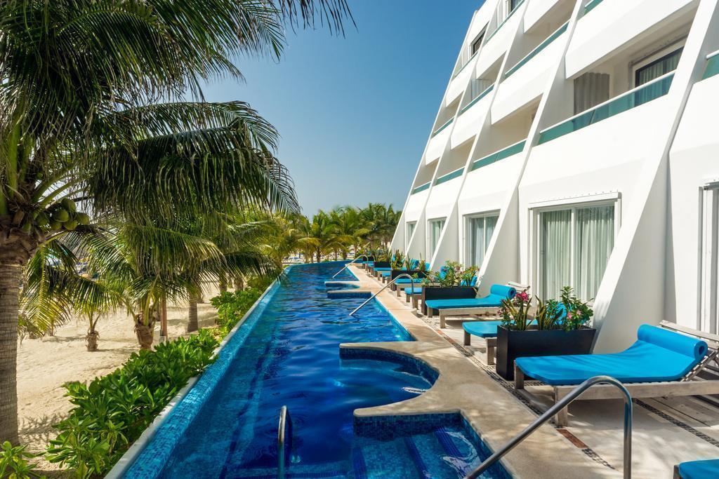 Панорама Flamingo Cancun 4*