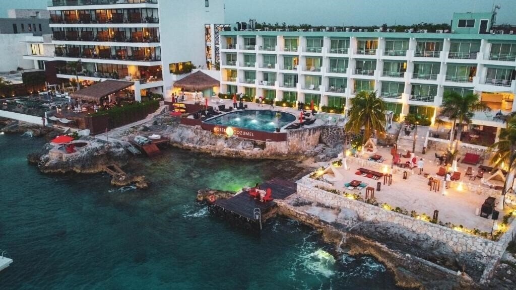 Отель Hotel B Cozumel 4*