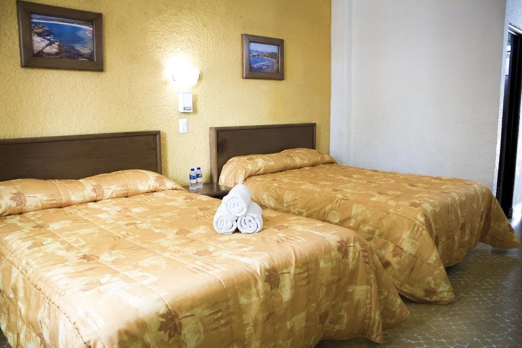 Отель Playa Azul 4*