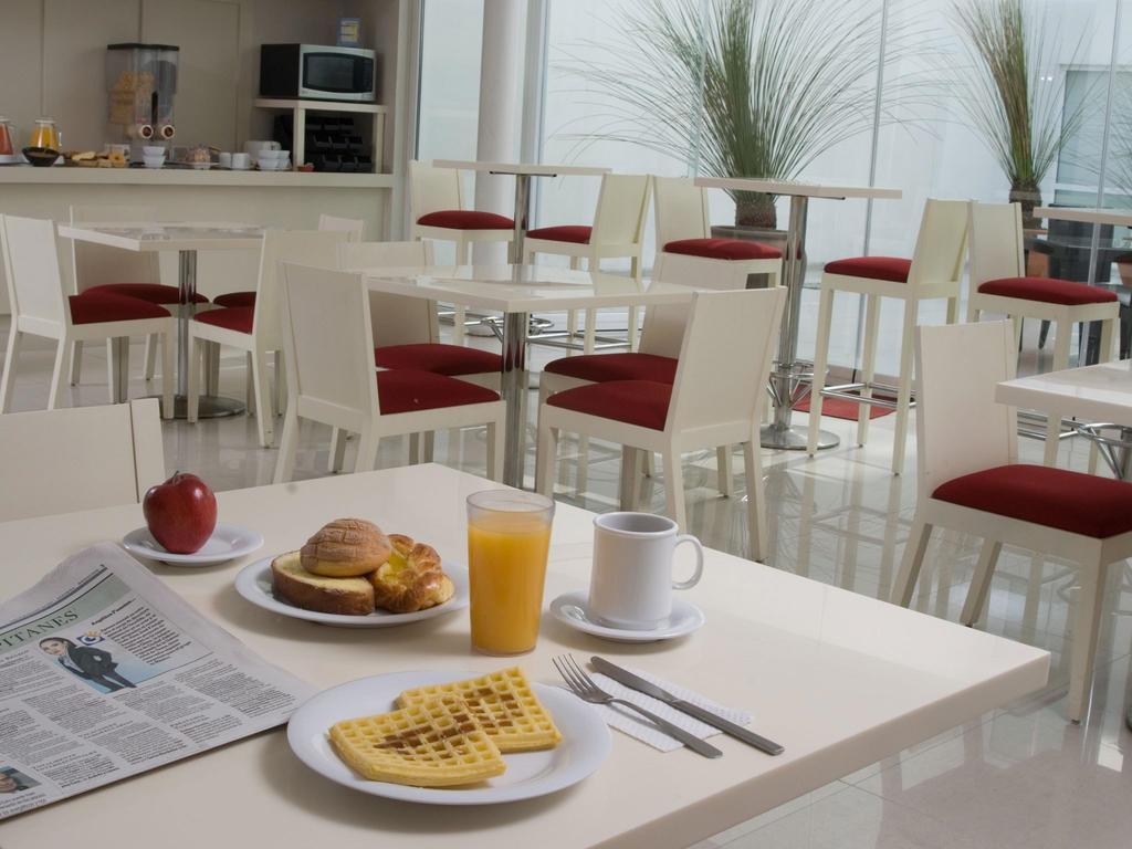 Изображение City Express Plus Insurgentes Sur 4*