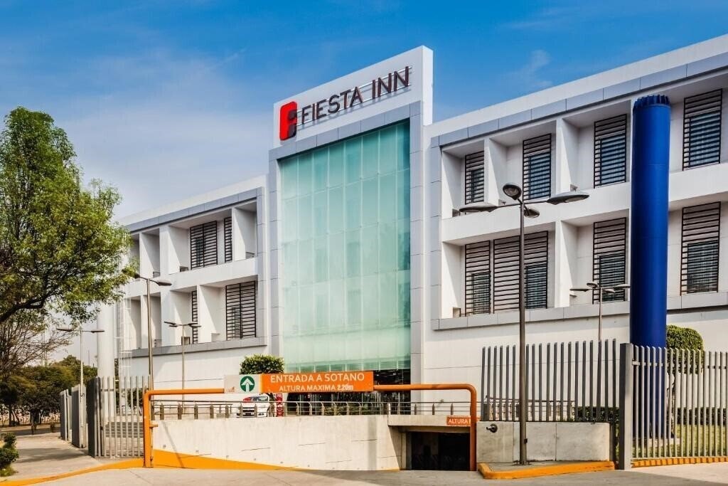 Картинка Fiesta Inn Plaza Central 4*