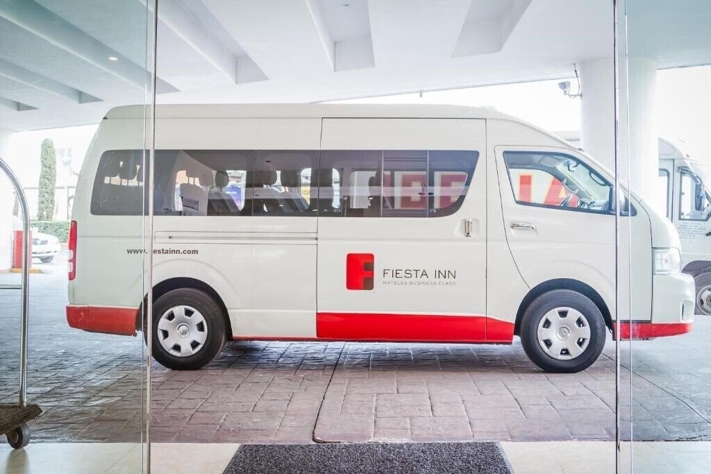 Панорама Fiesta Inn Plaza Central 4*