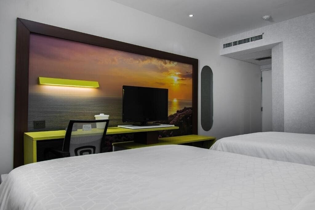 Панорама Holiday Inn Ciudad De Mexico Trade Center 4*