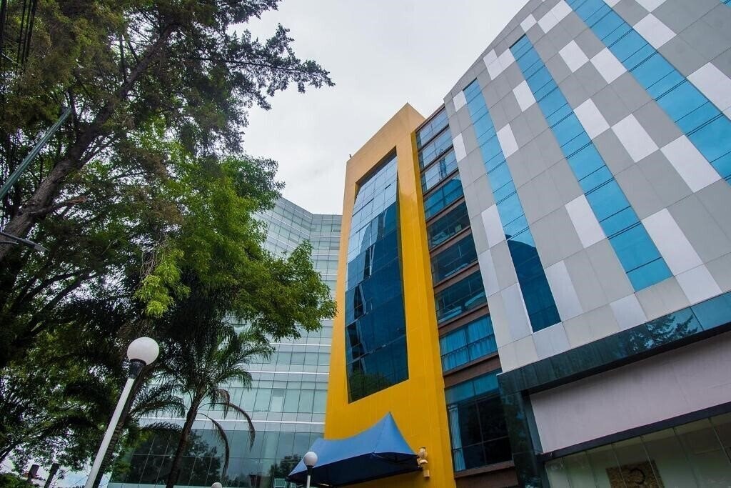 Отель Holiday Inn Ciudad De Mexico Trade Center 4*