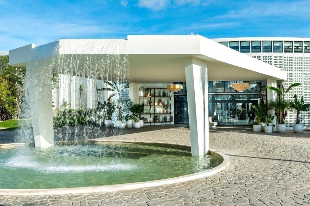 Вид Ocean Riviera Paradise - Daisy Family Club 5*