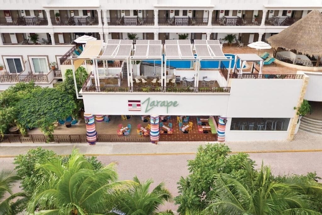 Панорама Wyndham Alltra Playa Del Carmen 4*