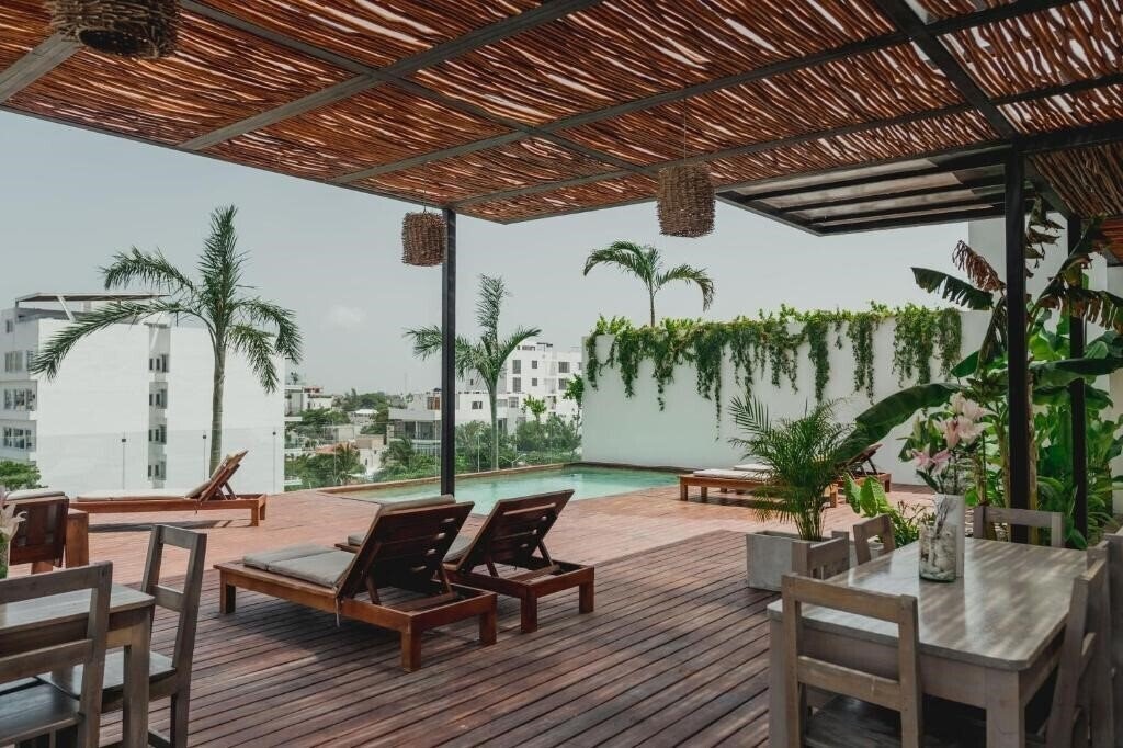 Готель Ah Xok Suites 4*