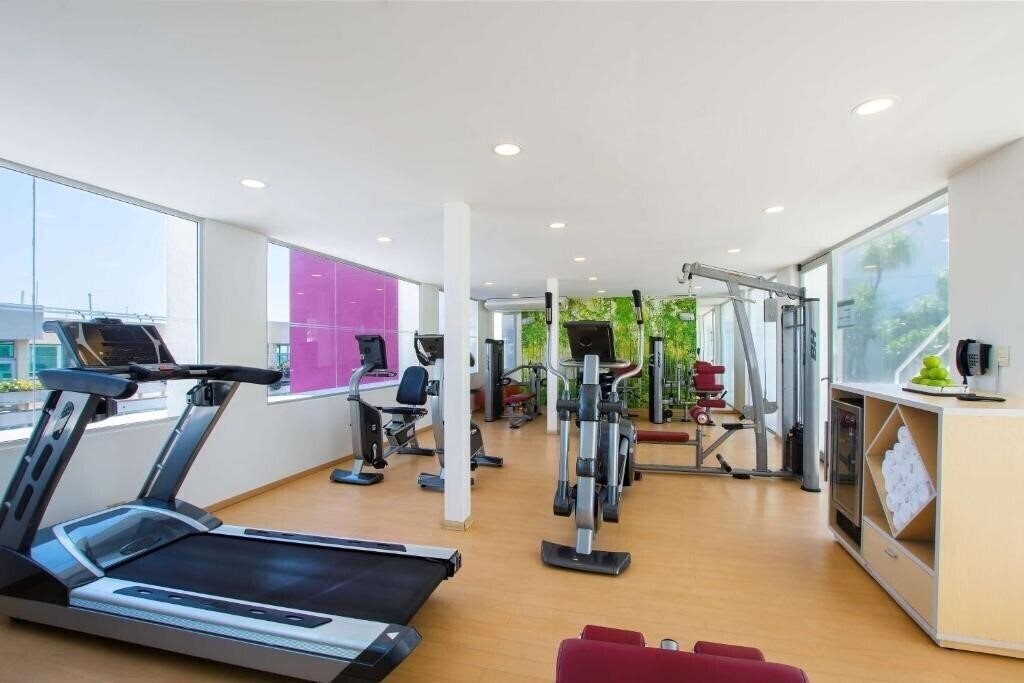 Апартаменти Nh Puebla 4*