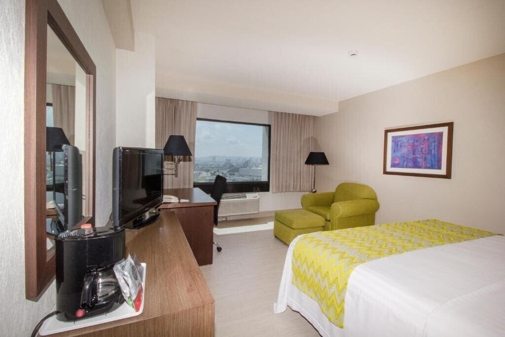 Фотография Holiday Inn Puebla La Noria 3*