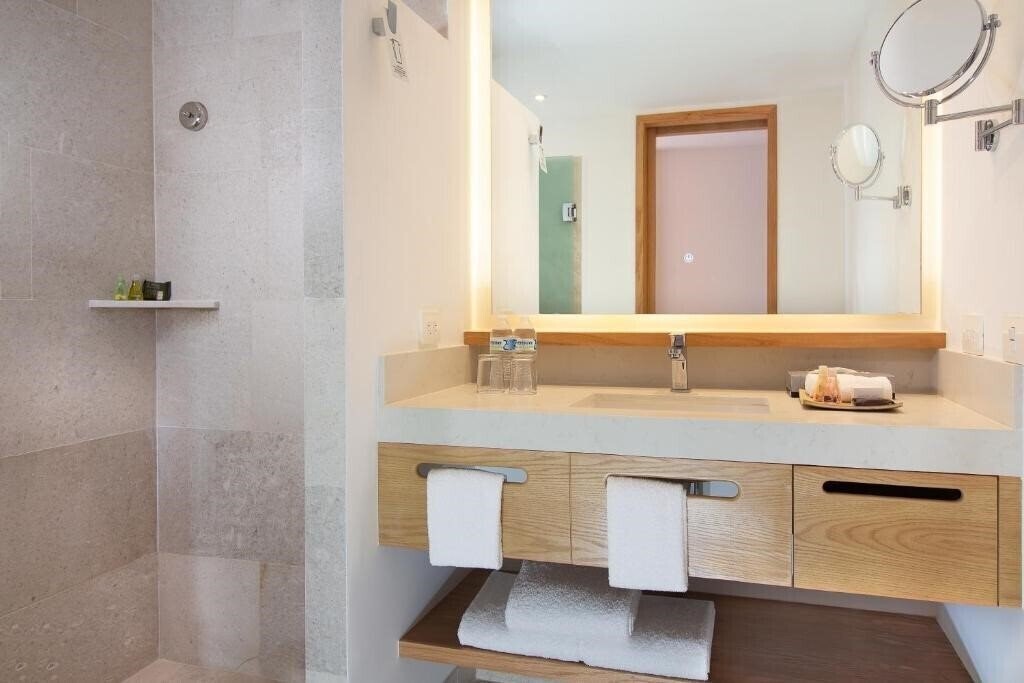 Изображение Sunset Plaza Beach Resort SPA 4*