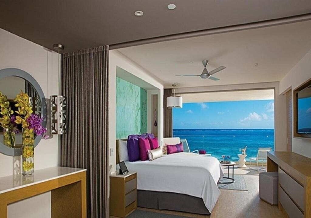 Фото Breathless Riviera Cancun Resort & Spa 5*