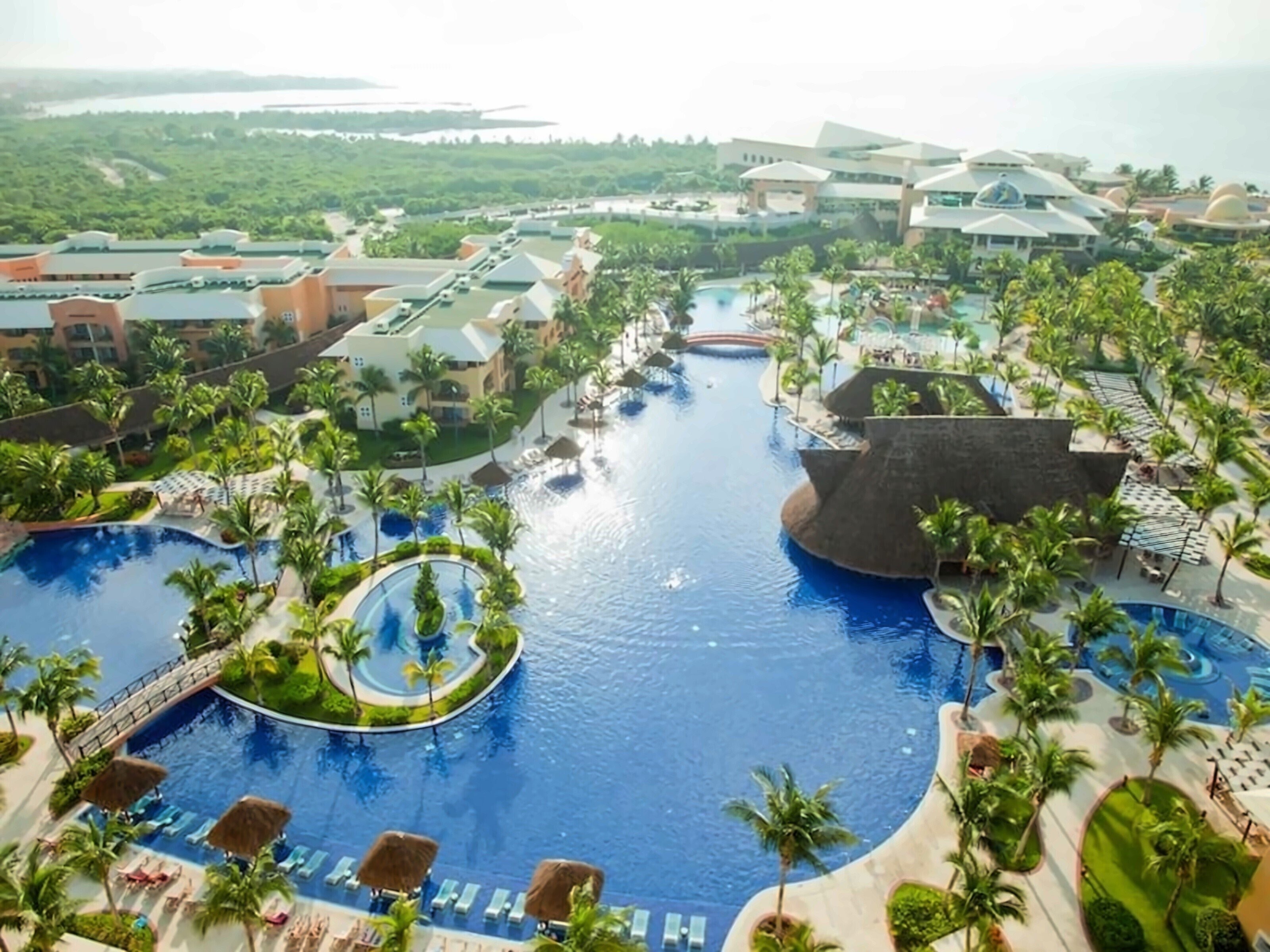 Готель Barcelo Maya Colonial & Tropical 5*