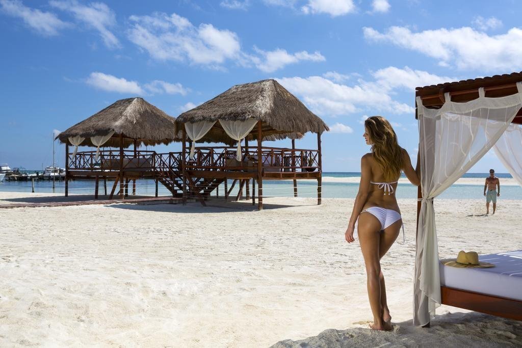 Территория Palafitos Overwater Bungalows, By Karisma 5*