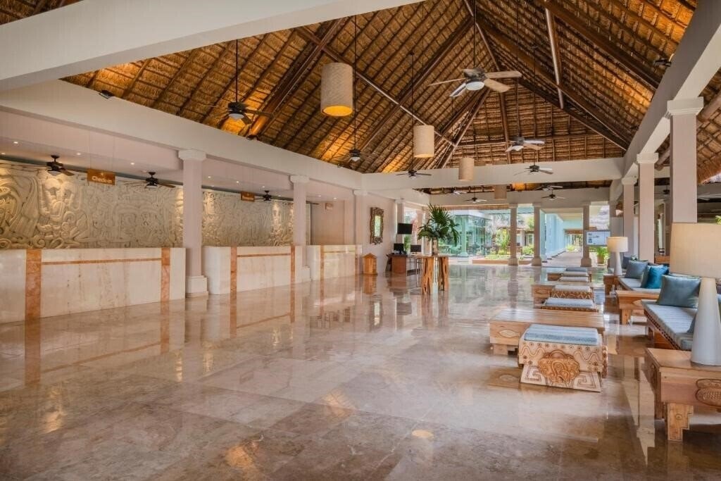 Территория Iberostar Waves Tucan (ex. Iberostar Tucan) 5*