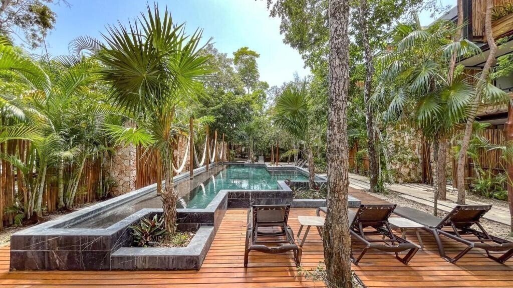 Отель Amaka Riviera Tulum 3*