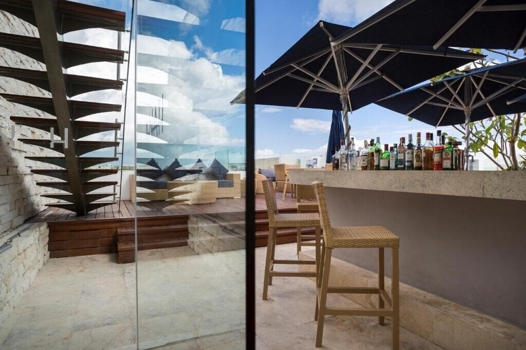 Панорама Anah Suites 4*