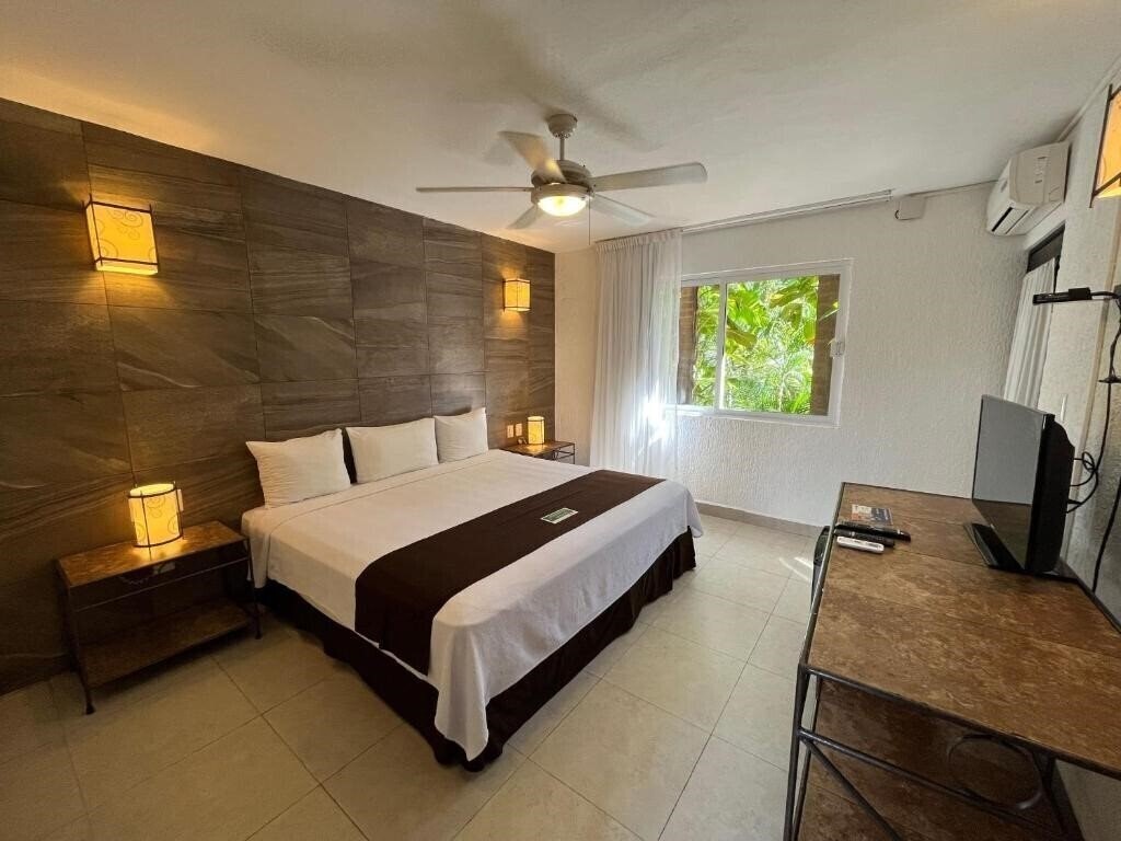 Территория Tukan Hotel Playa Del Carmen 4*