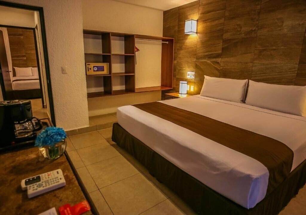 Апартаменты Tukan Hotel Playa Del Carmen 4*