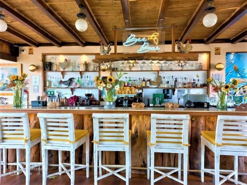 Картинка 12 Bees Hotel 3*