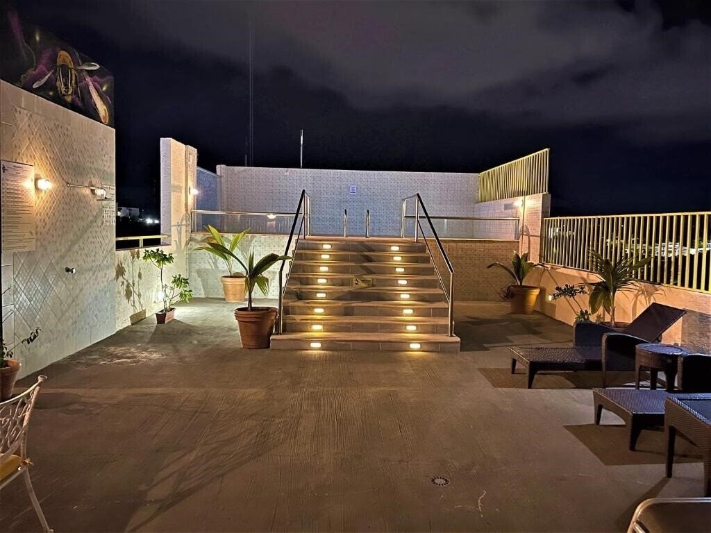 Вид 12 Bees Hotel 3*