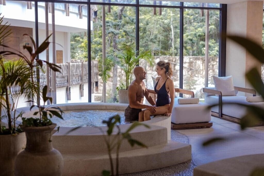 Панорама Secrets Tulum Resort & Beach Club 5*