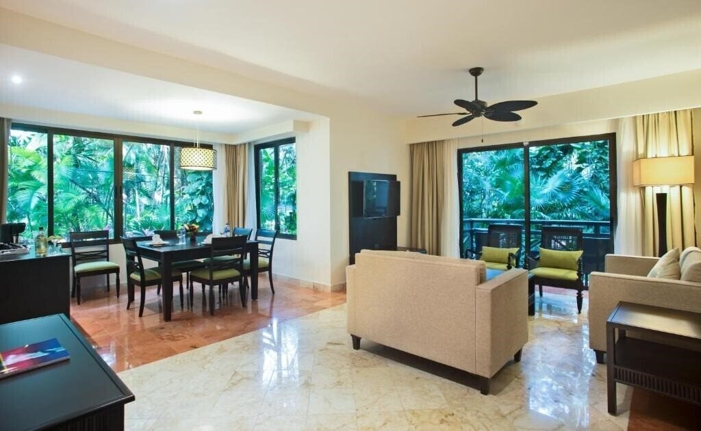 Панорама Occidental Grand Xcaret 5*