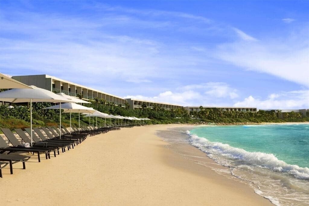 Готель Hilton Tulum All-Inclusive Resort 3*