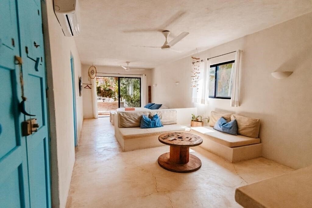 Панорама Lunarena Boutique Beach Hotel (ex. Lun Arena Boutique Beach Hotel, Lunarena Barefoot Hotel & Kite School) 3*