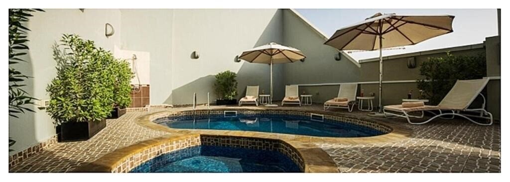 Изображение Executive Suites (ex. Executive Suites Abu Dhabi, Executive Suites by Mourouj, V Continents Executive Suites) 4*