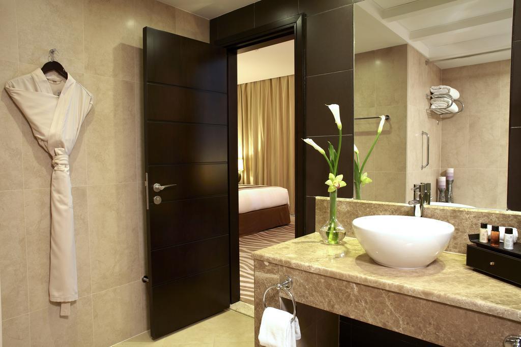 Територія Cristal Hotel Abu Dhabi 4*