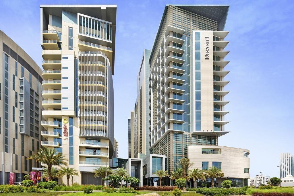 Вид Novotel Abu Dhabi Al Bustan 4*