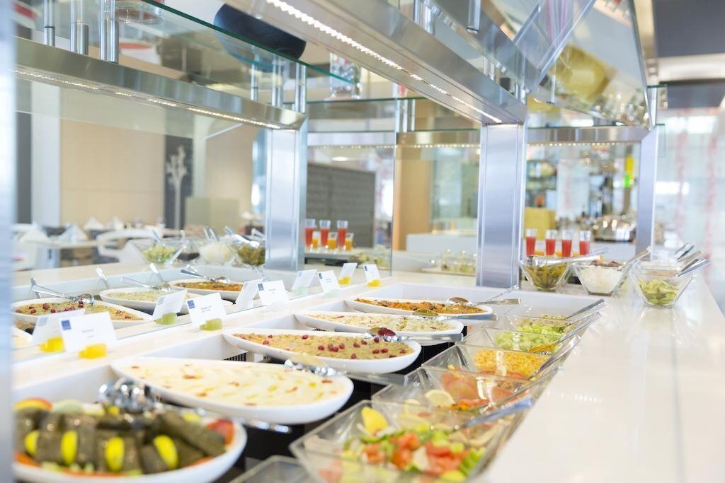 Панорама Novotel Abu Dhabi Al Bustan 4*