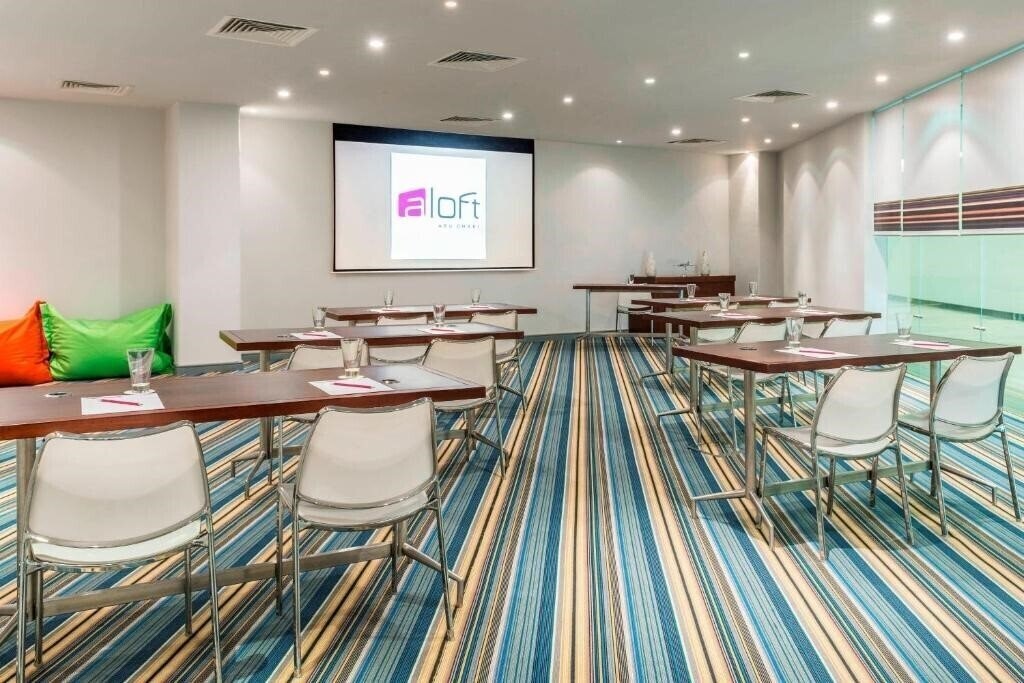 Апартаменты Aloft Abu Dhabi (ex. Aloft Hotel) 4*