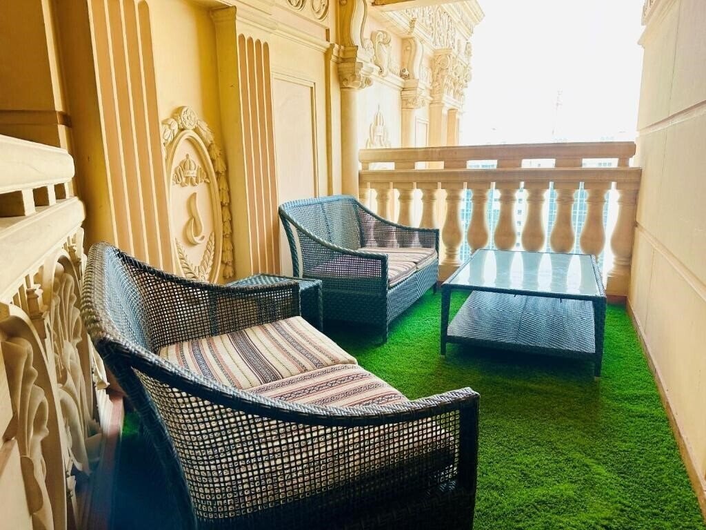 Апартаменти Royal Rose Abu Dhabi, a Curio Collection by Hilton Affiliated Hotel (ex. Royal Rose) 5*