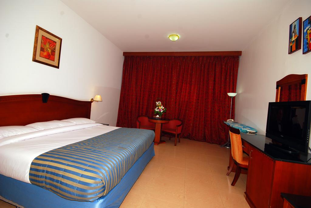 Территория Ramee Garden Hotel Apartments 3*